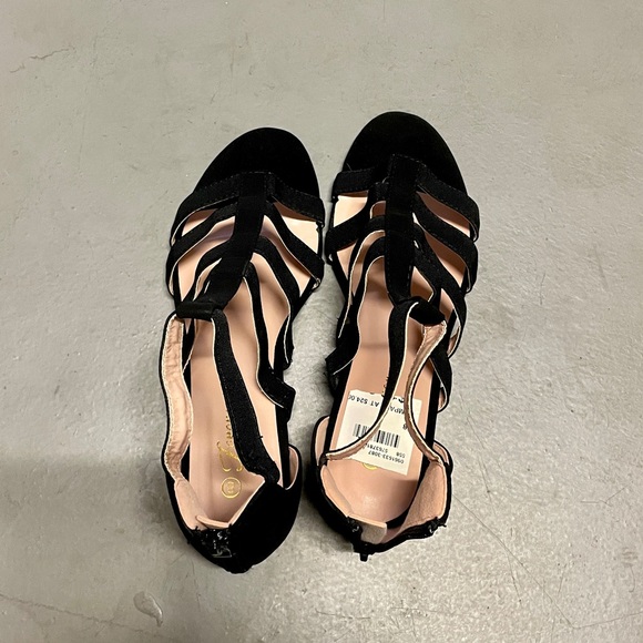 NEW Black Strap Heels - Picture 3 of 3